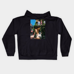 Brick Townhouse - Beacon Hill, Boston Kids Hoodie